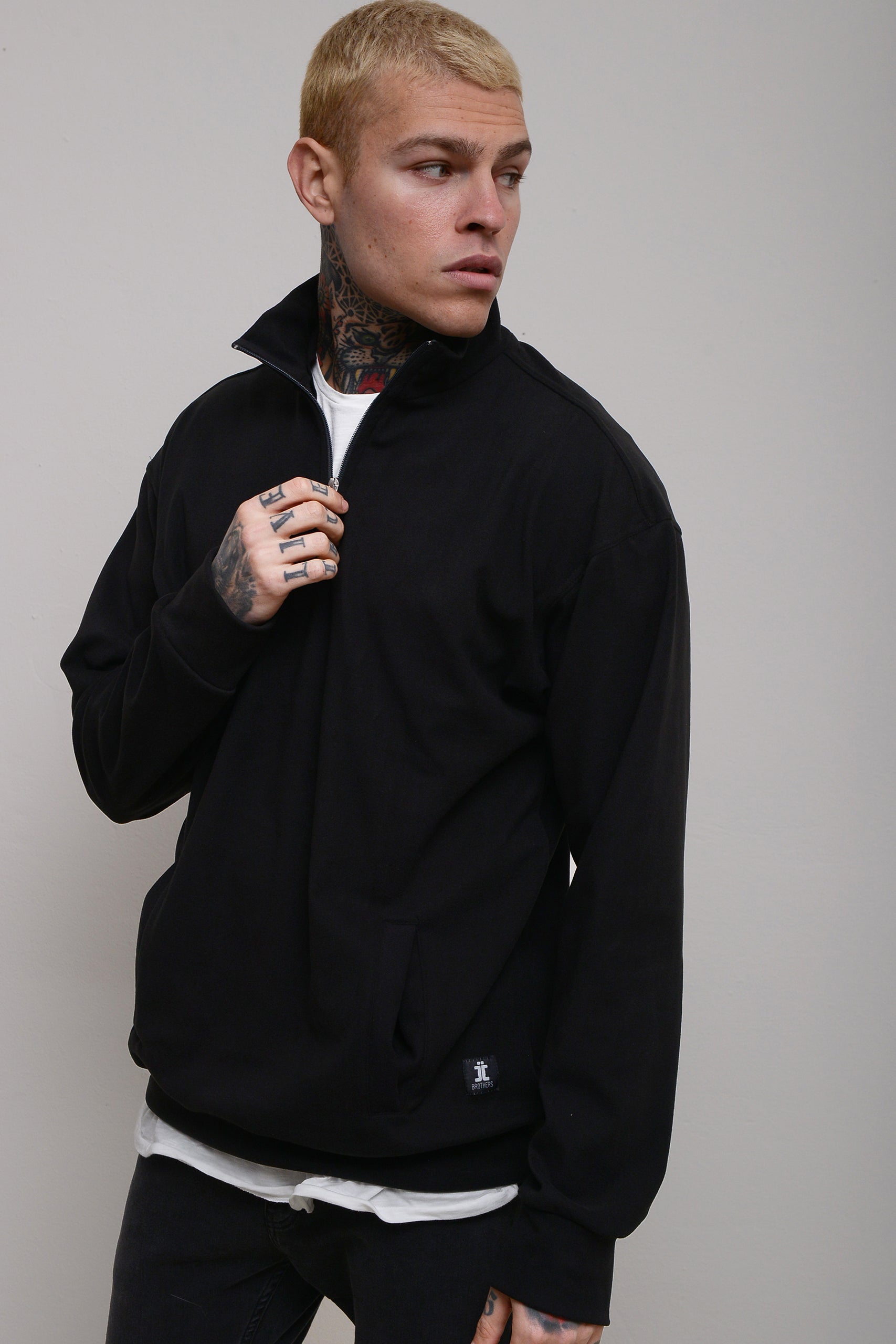 FLEECE HOODIE