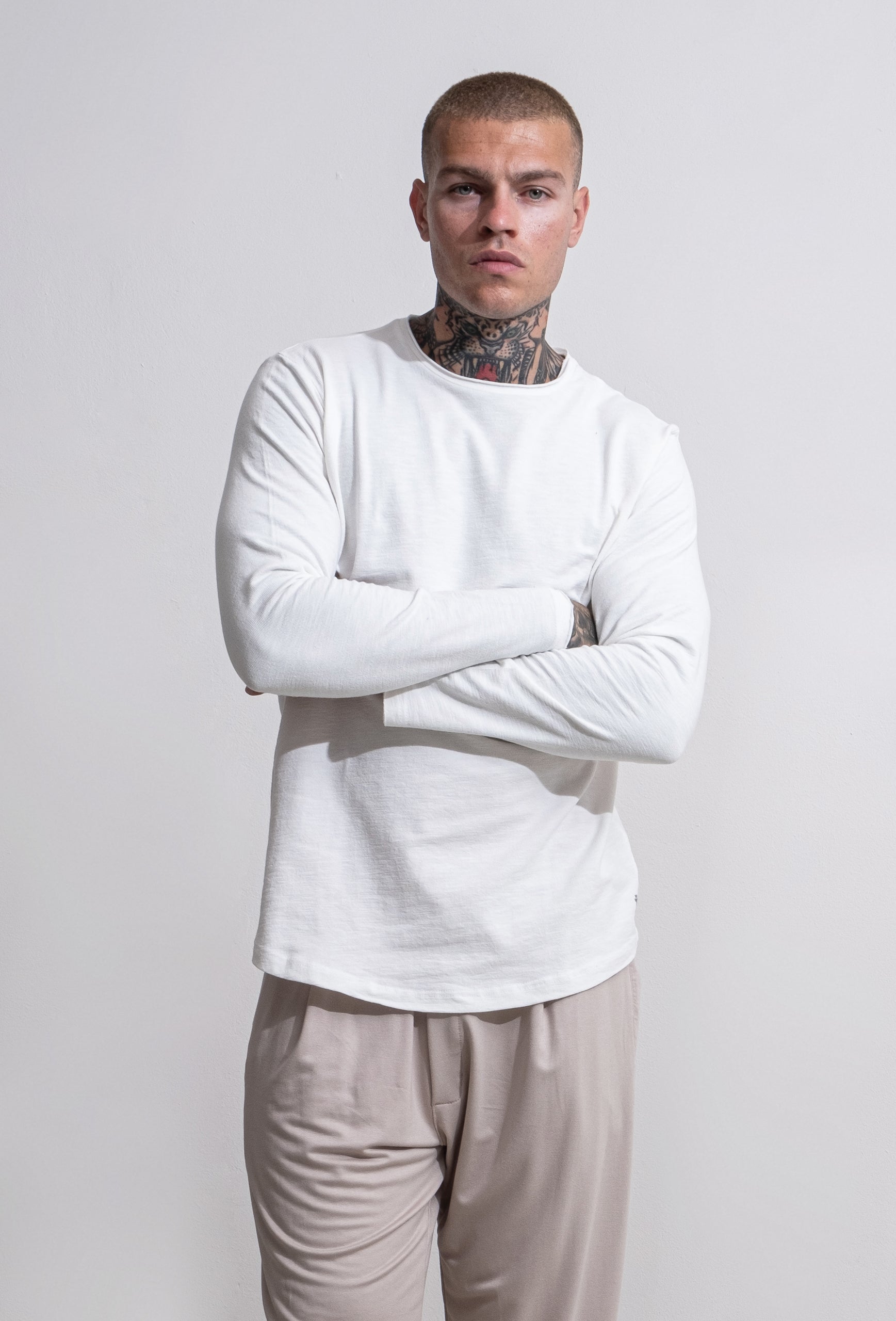 PREMIUM LONGSLEEVE