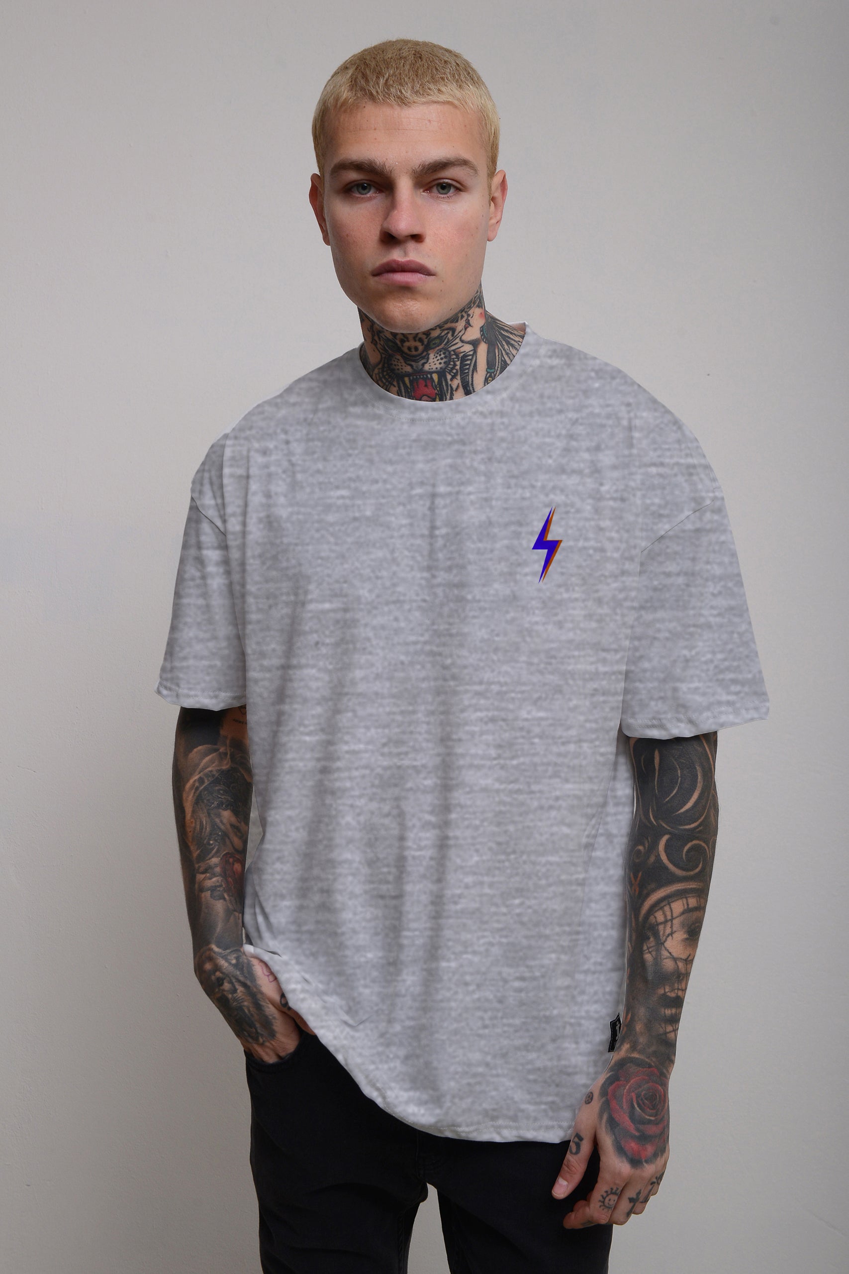 OVERSIZED T-SHIRT "NEVER SETTLE"