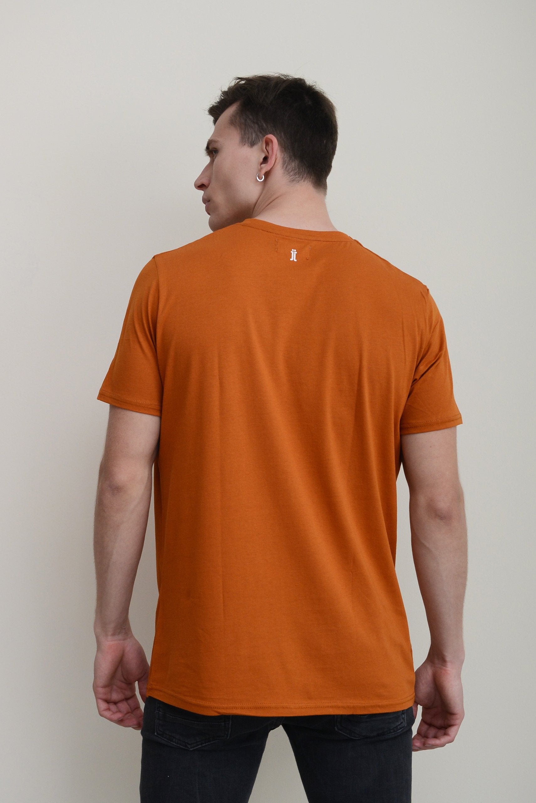 ESSENTIAL JERSEY T-SHIRT