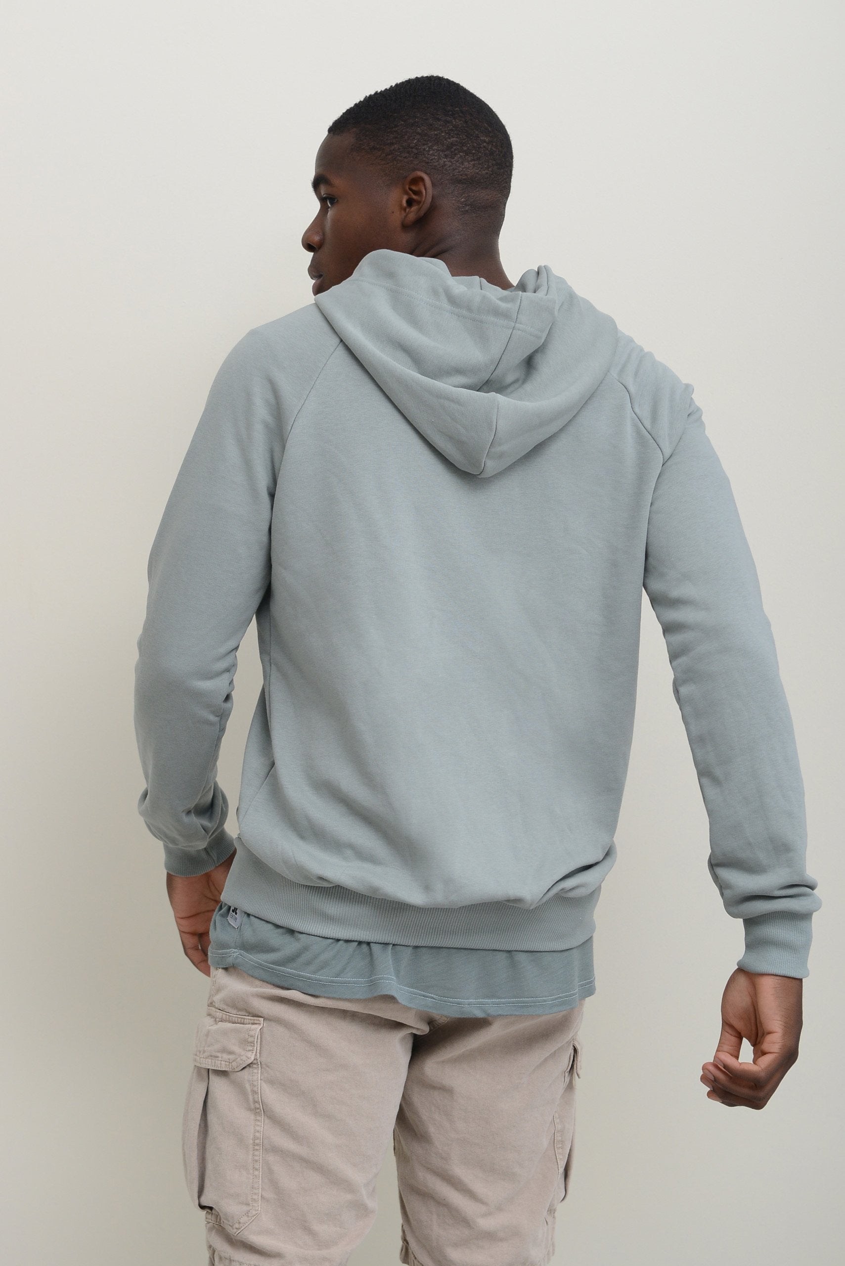 ESSENTIAL ZIP UP HOODIE