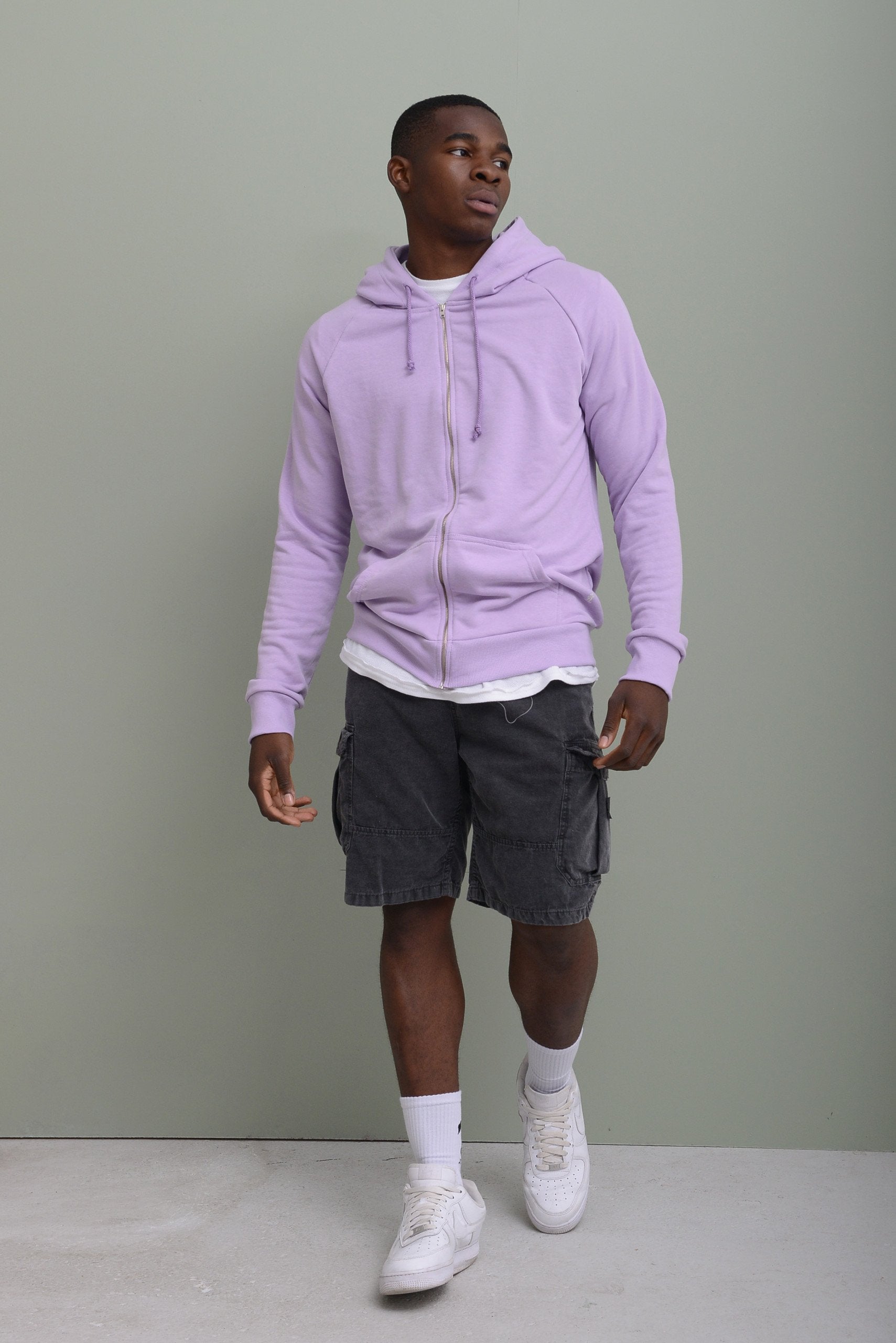 ESSENTIAL ZIP UP HOODIE