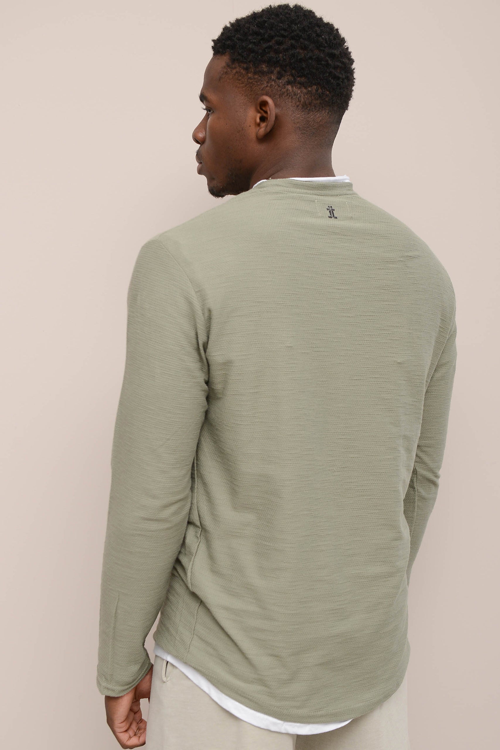 "HIVE" JACQUARD LONG SLEEVE