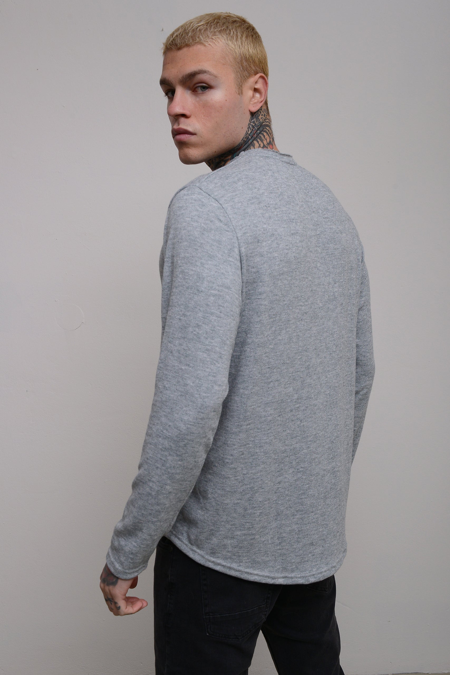 DROP CUT SWEATSHIRT