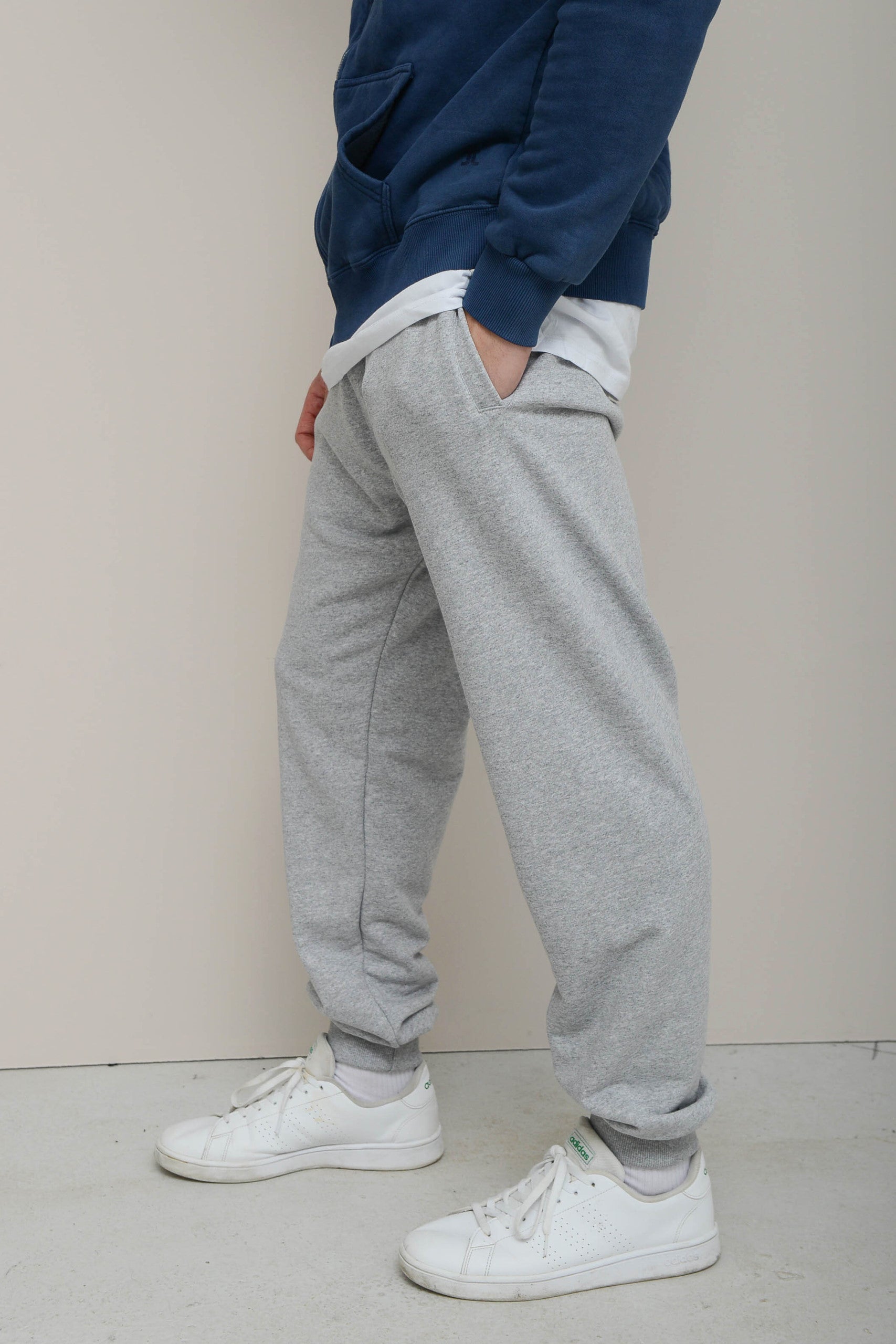 ESSENTIAL SWEATPANTS