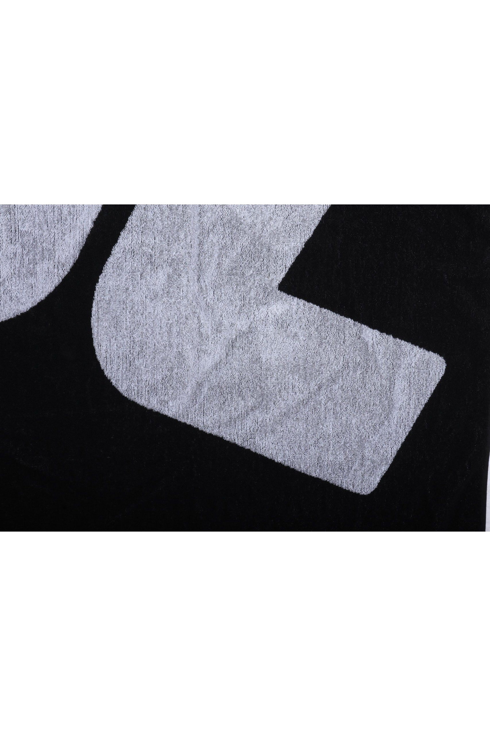 BEACH TOWEL BLACK & WHITE