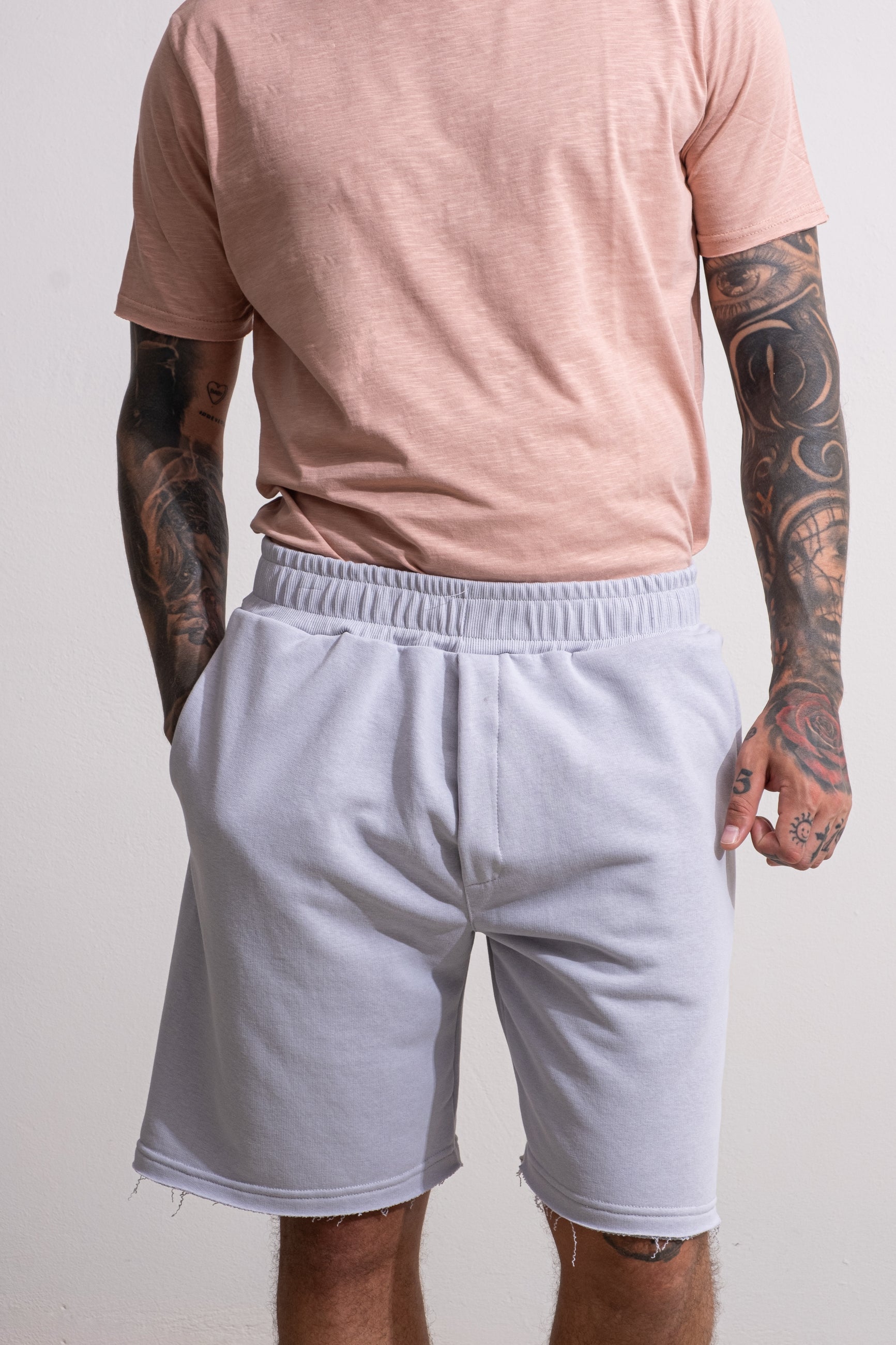 ESSENTIAL JOGGER SHORTS