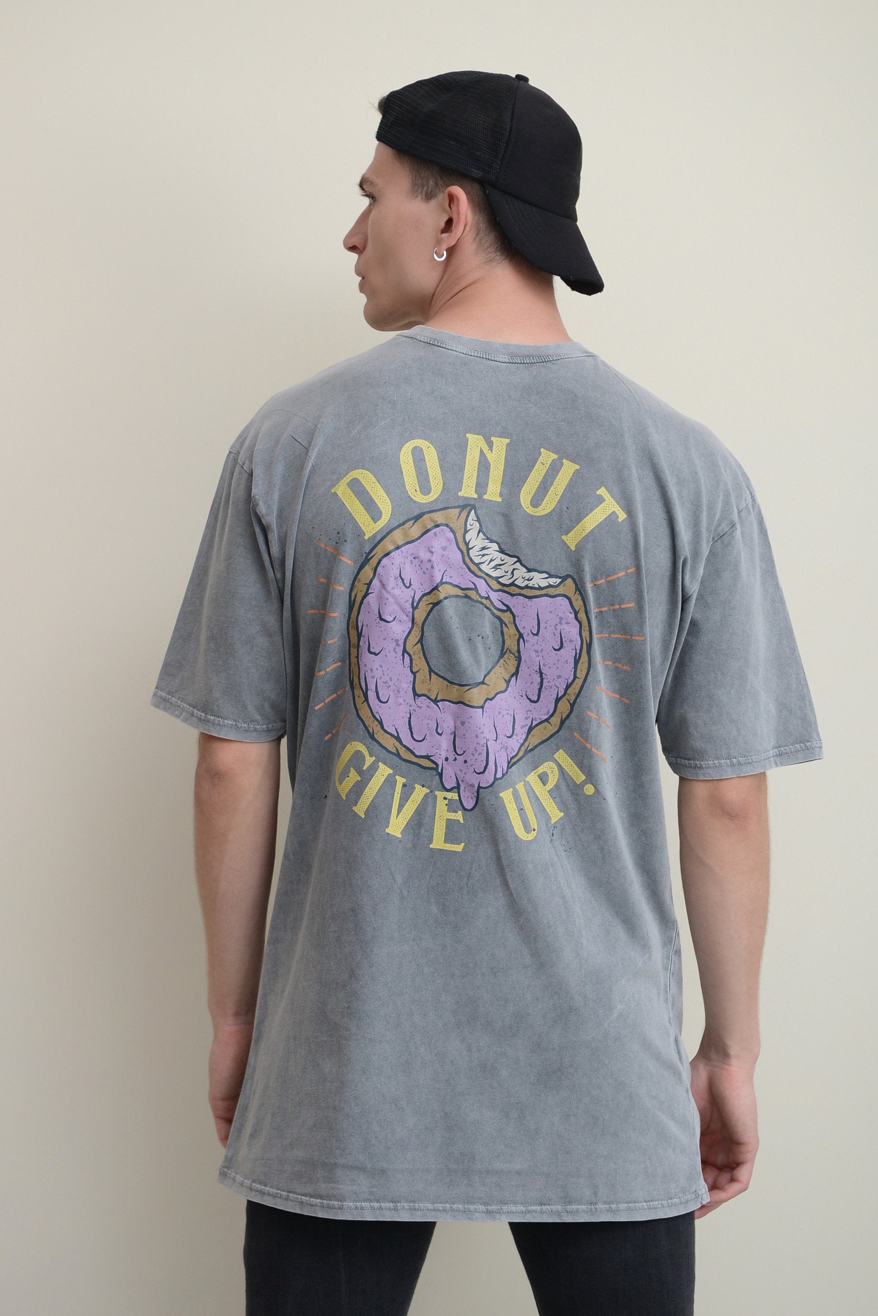 OVERSIZED STONEWASHED "DONUT" T-SHIRT