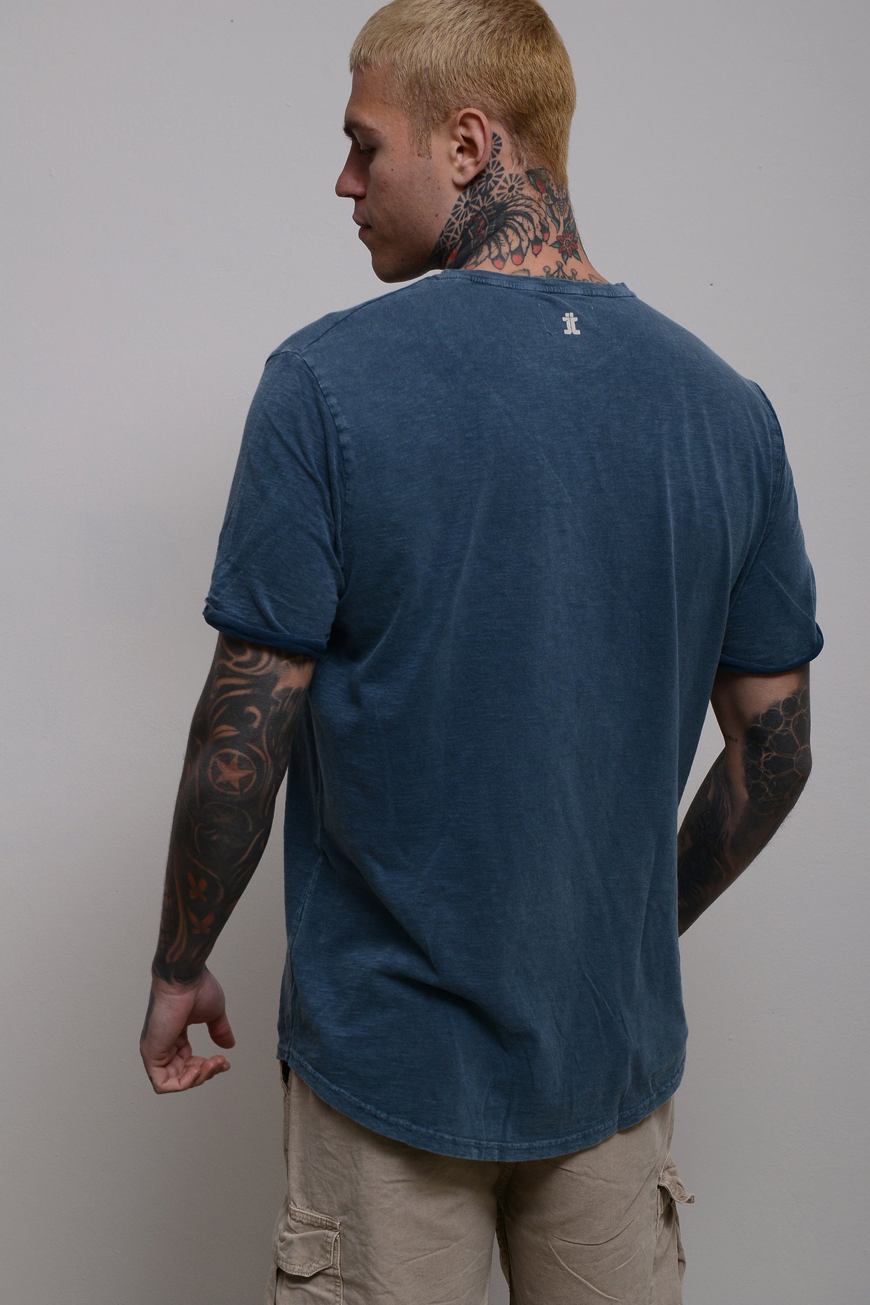 STONEWASHED T-SHIRT WITH POCKET